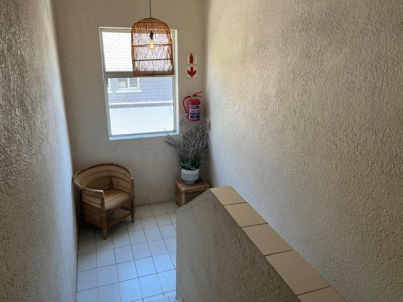 To Let 2 Bedroom Property for Rent in Lakeside Western Cape